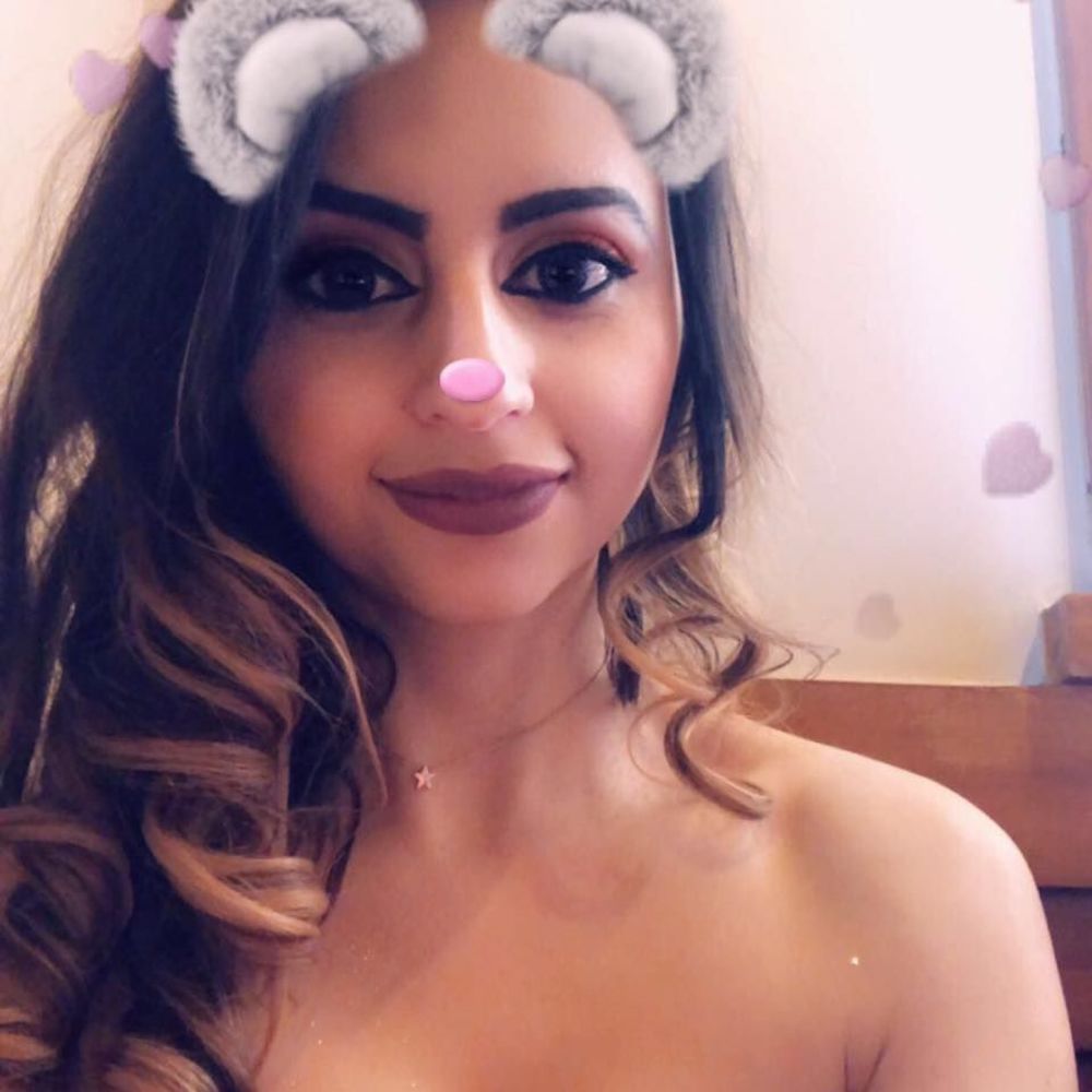 Meet your Posher, Jenn adela
